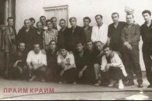 Вверху: 2) Анзор Баджелидзе (Цыпо), 5) Важа Биганишвили, 6) Джемал Микеладзе (Арсен), 7) Тамаз Корошинадзе, 8) Гиви Горделадзе, 9) Вахо Гергаиа, 10) Георгий Жгенти (Жорик Ланчхутский), 14) Теймураз Джалагания (Чинчхлия); внизу: 1) Давид Панчвидзе (Панчо), 3) Паата Члаидзе (Паат Большой), 4) Гела Горделадзе, 6) Паата Твалчрелидзе (Паат Маленький), 6) Сулхан Твалчрелидзе